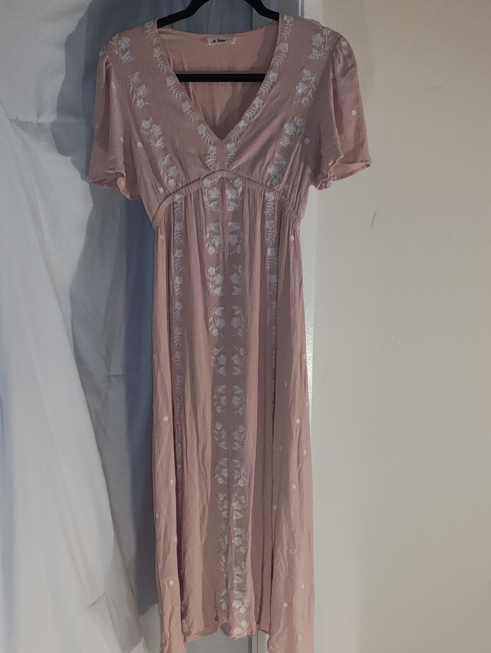 Embroidered V-Neck Dusty Rose Maxi Dress